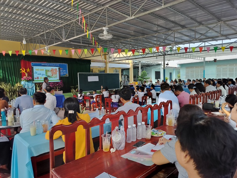 TRI TÔN HỘI THẢO NÂNG CAO NĂNG LỰC DẠY HỌC MÔN TIẾNG VIỆT - LỚP 4