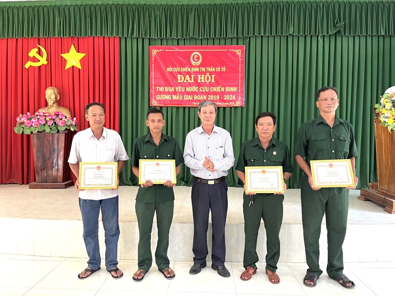 Đại hội thi đua “Cựu chiến binh gương mẫu” giai đoạn 2019 -2024 hội CCB thị trấn Cô Tô